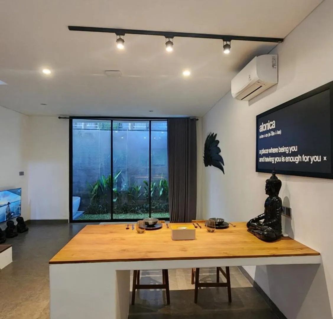 New! Paradise Few Steps Away From Berawa Beach Canggu  Villa